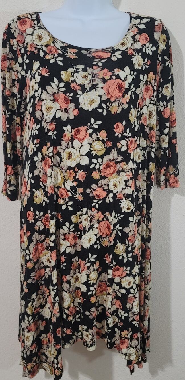 Wilde Black Floral Print A Line Dress Small Sharkbite Hem Stretchy Soft Skater